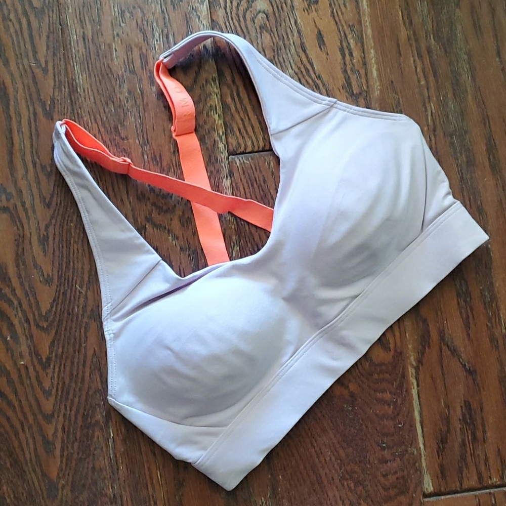 NWOT UnderArmour Sports Bra